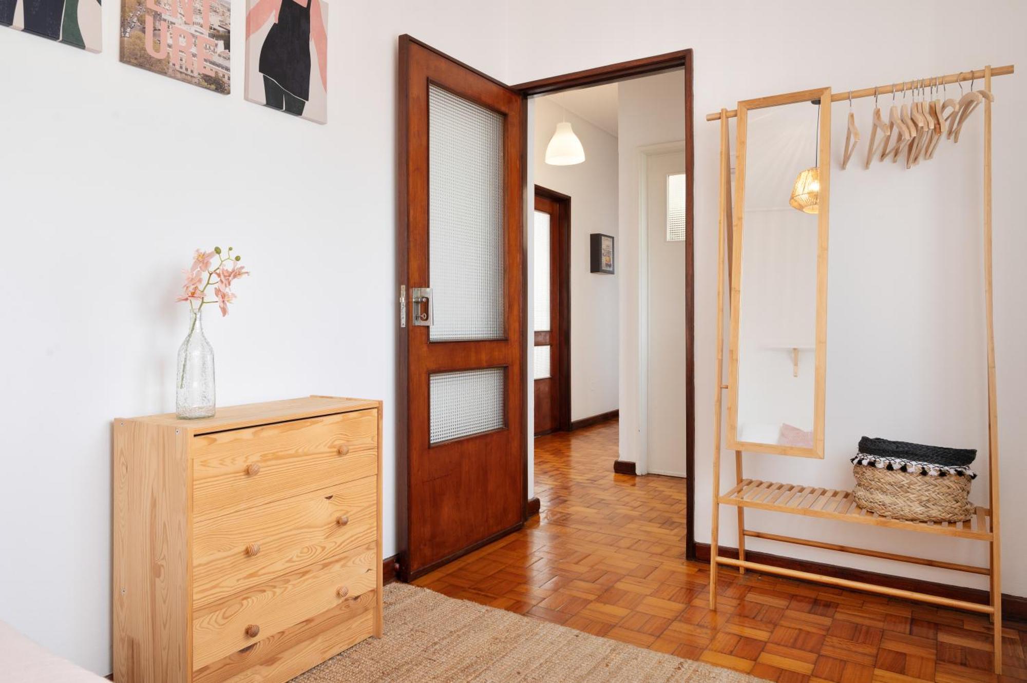 Apartment ! Luminous 2br Floor ! Praca Da Republica